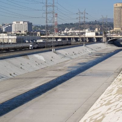 3172px-Los_Angeles_River_channelized By Downtowngal - Own work, CC BY-SA 3.0, https://commons.wikimedia.org/w/index.php?curid=11766403