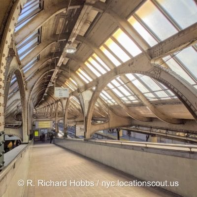 newark-penn-atrium-walkway © 2020 Copyright R. Richard Hobbs / nyc.locationscout.us
